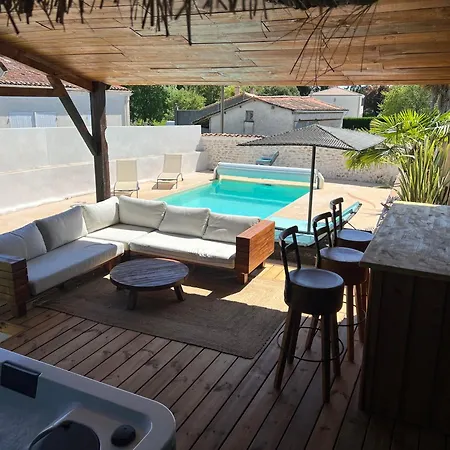 Piscine Chauffee, & Ambiance Paillote Proche Des Plages De Fouras * Lussant